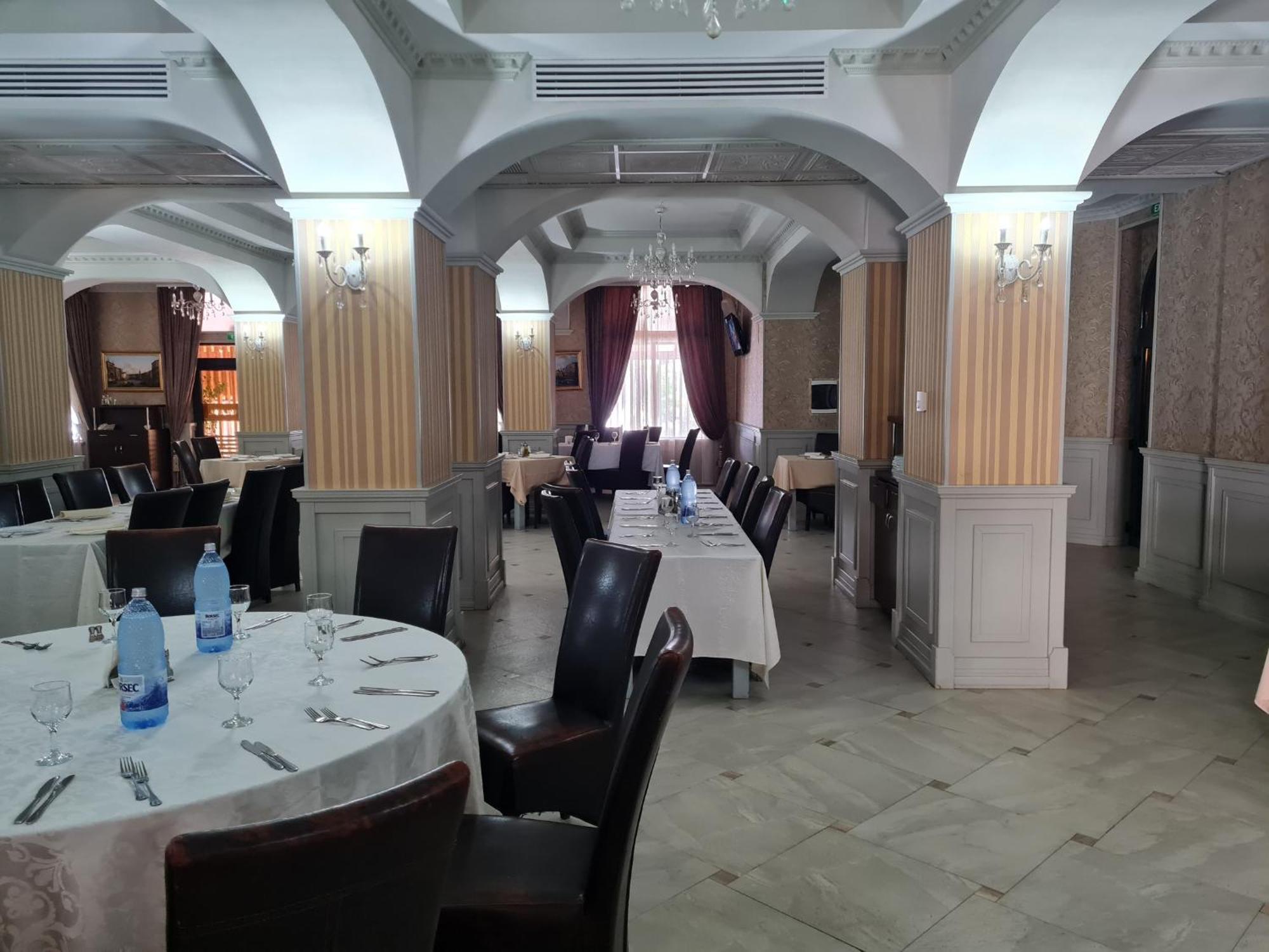 Hotel Valahia Τιργκόβιστε Εξωτερικό φωτογραφία