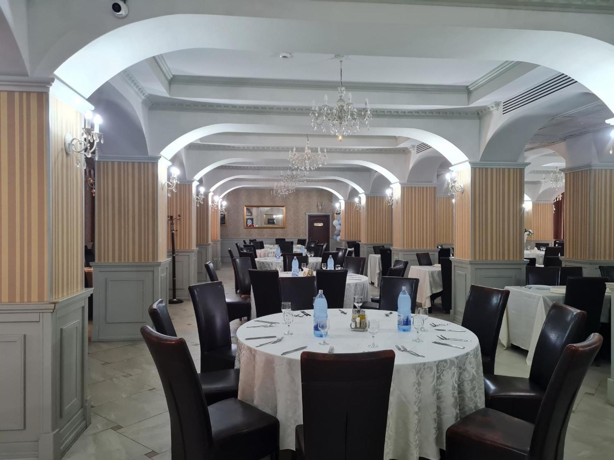 Hotel Valahia Τιργκόβιστε Εξωτερικό φωτογραφία