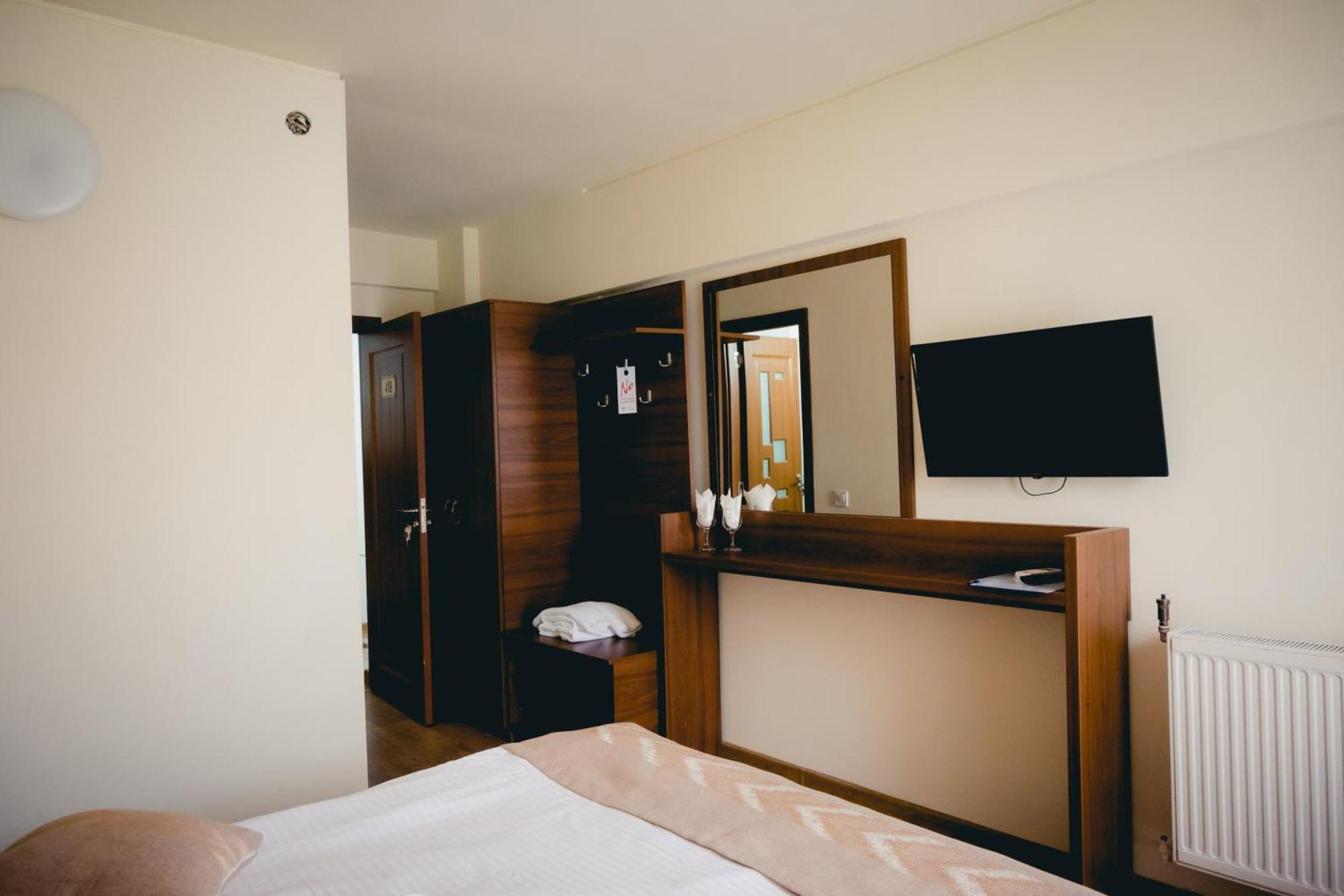 Hotel Valahia Τιργκόβιστε Εξωτερικό φωτογραφία
