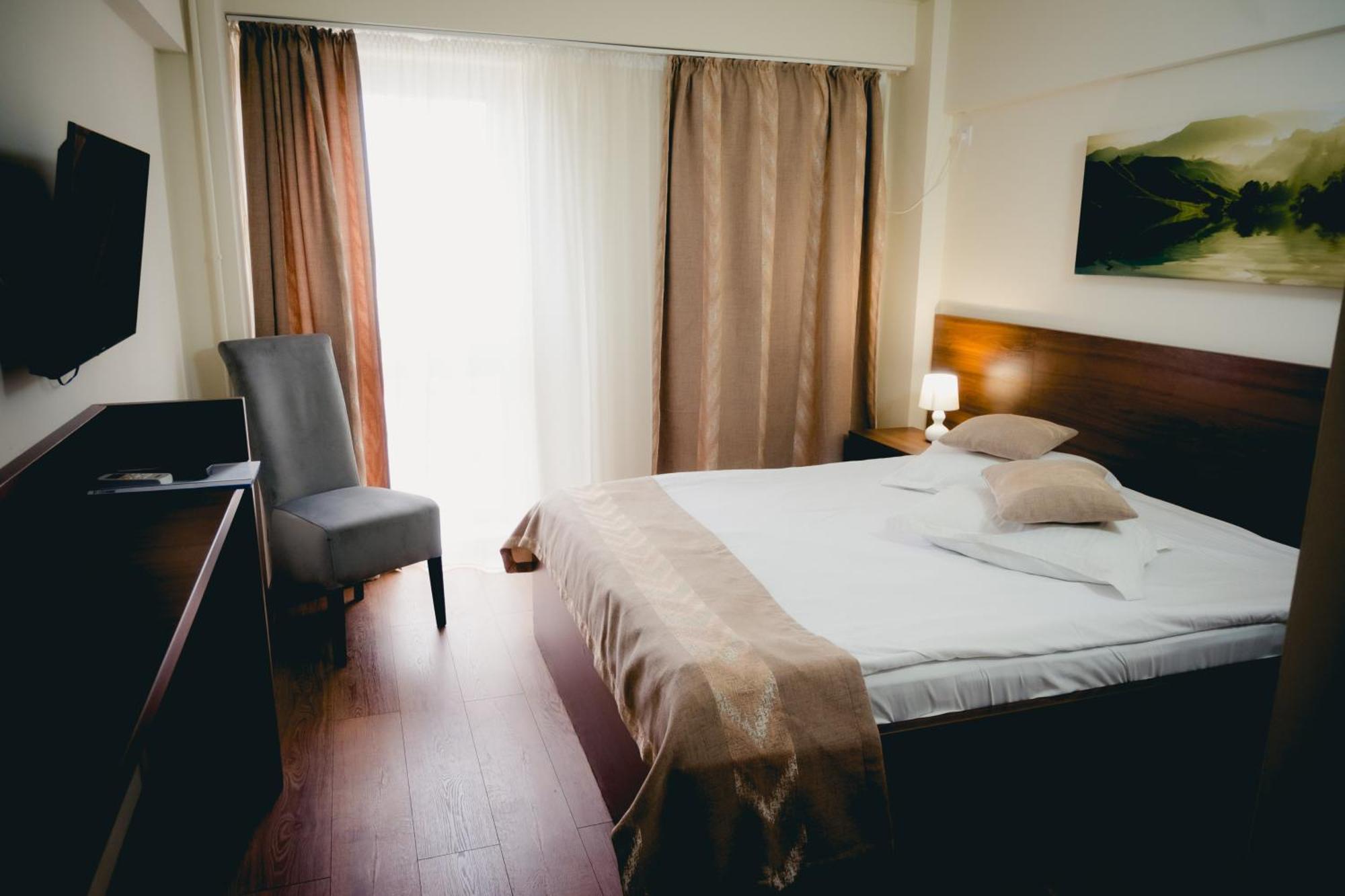 Hotel Valahia Τιργκόβιστε Εξωτερικό φωτογραφία