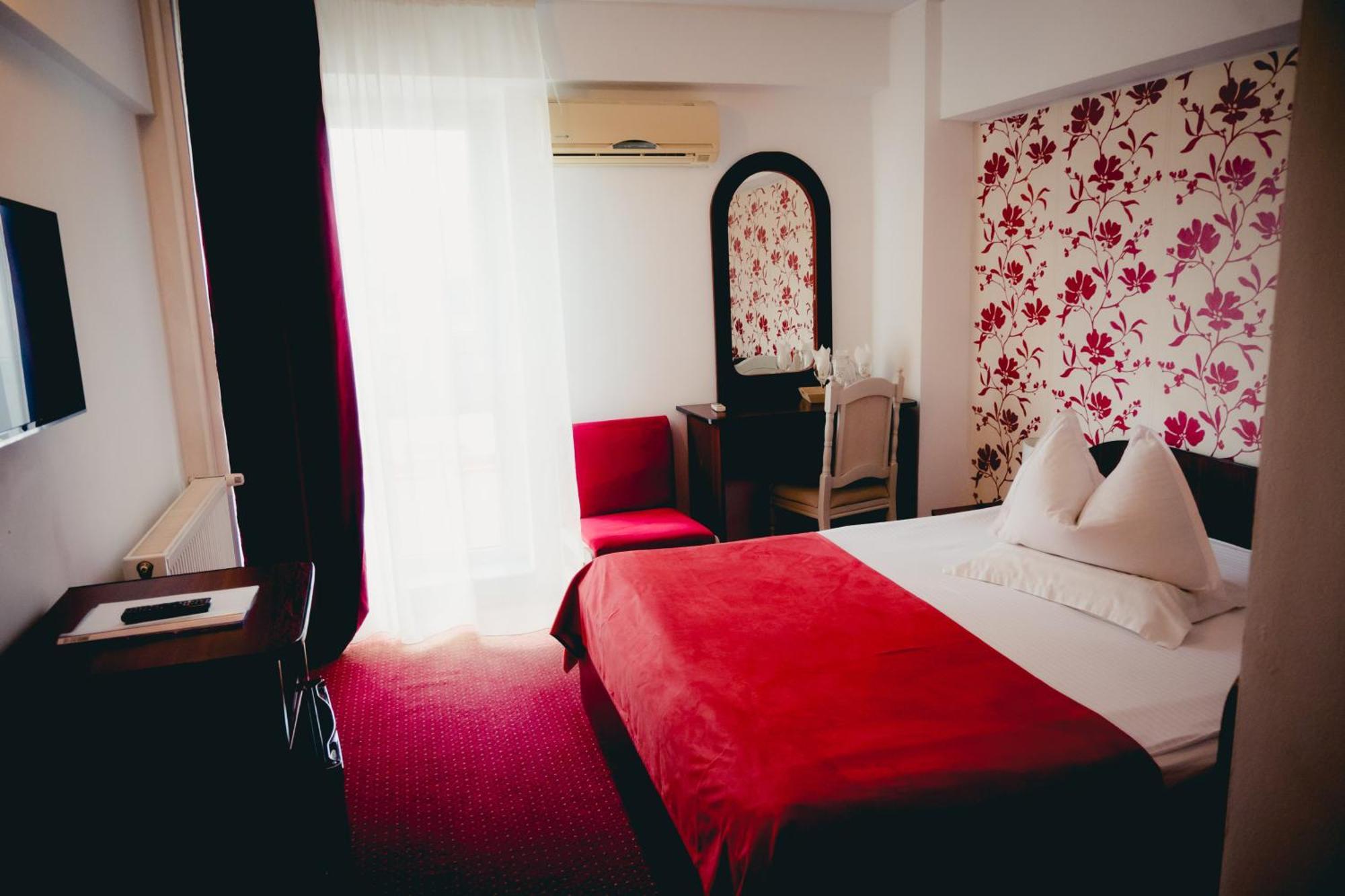 Hotel Valahia Τιργκόβιστε Εξωτερικό φωτογραφία