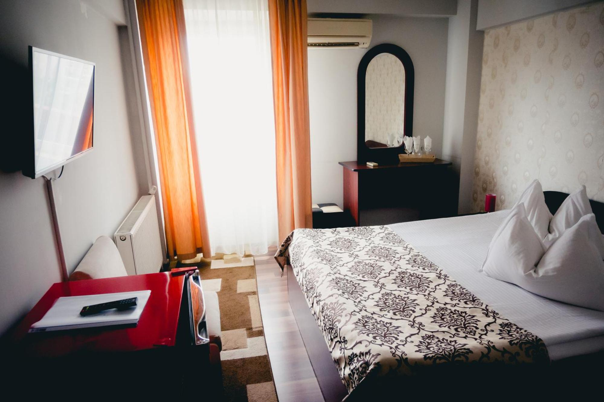 Hotel Valahia Τιργκόβιστε Εξωτερικό φωτογραφία