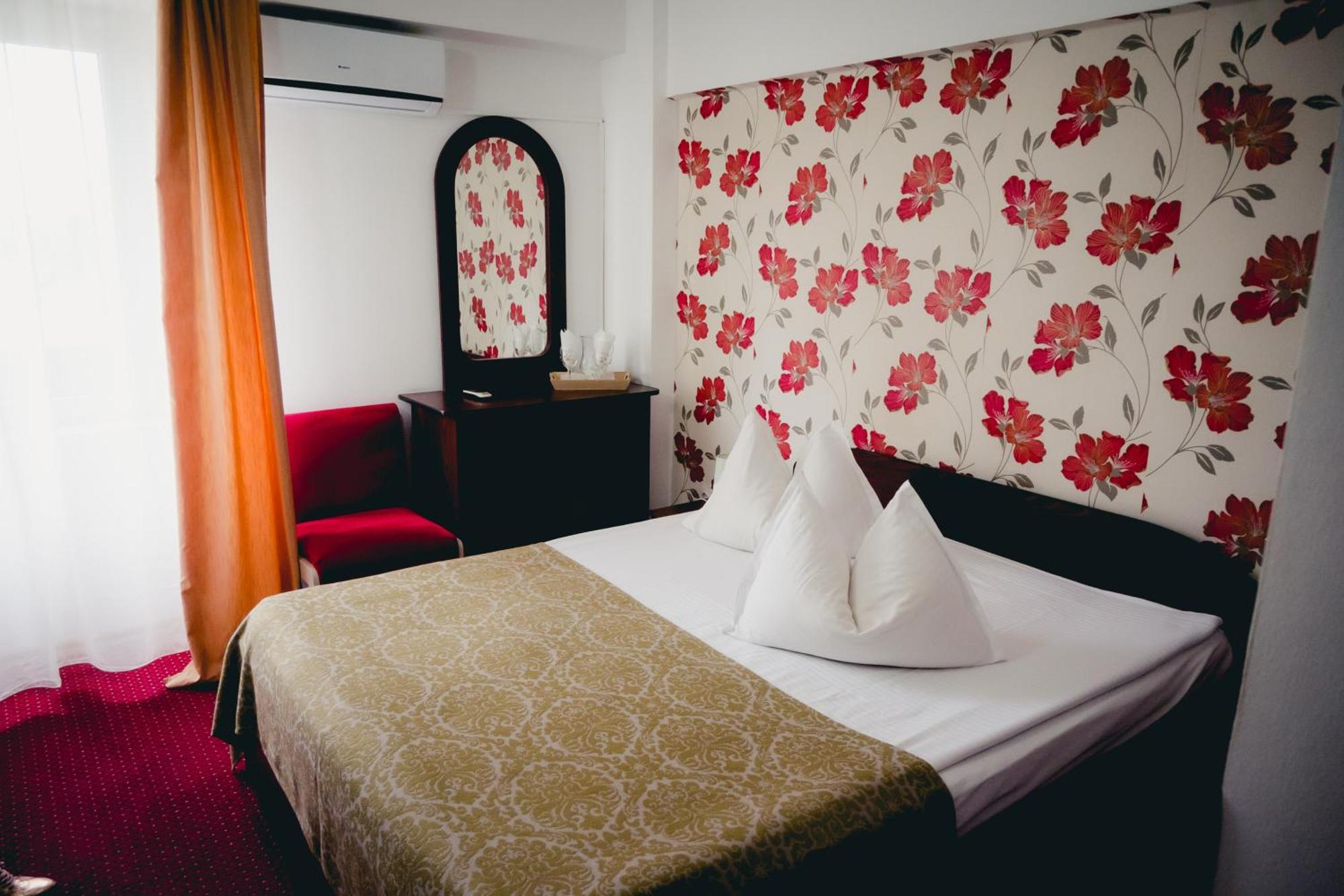 Hotel Valahia Τιργκόβιστε Εξωτερικό φωτογραφία