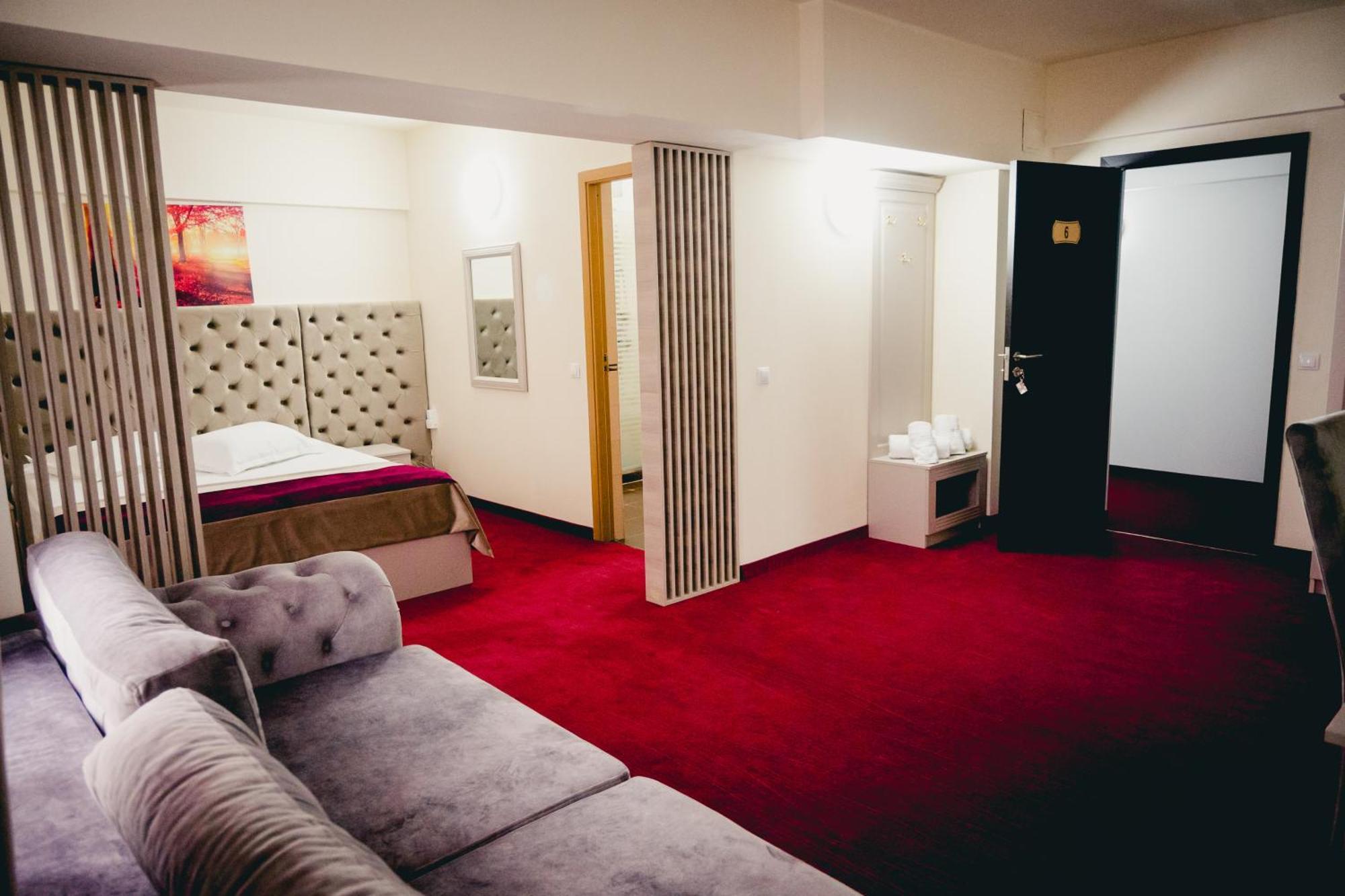 Hotel Valahia Τιργκόβιστε Εξωτερικό φωτογραφία