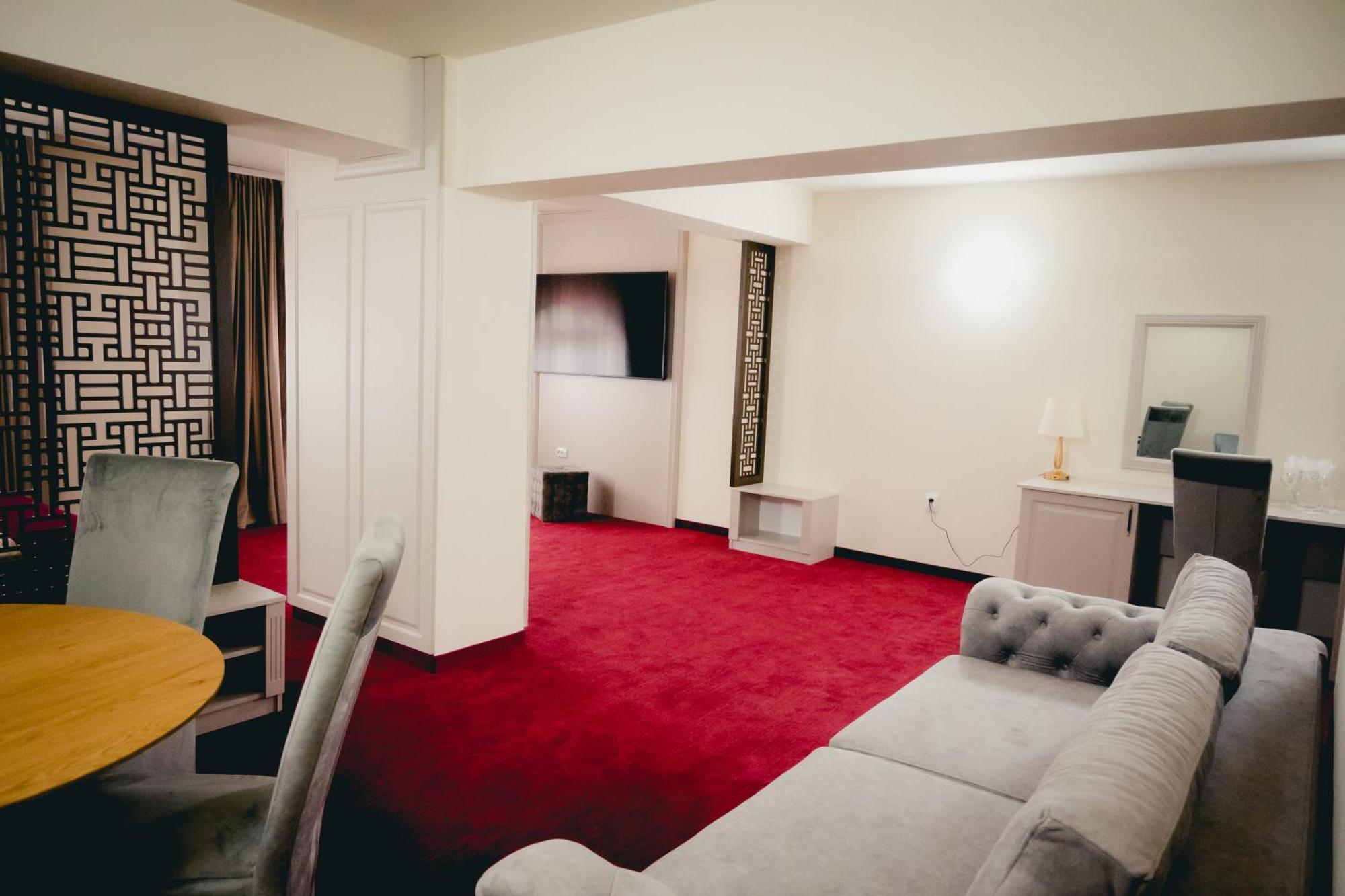 Hotel Valahia Τιργκόβιστε Εξωτερικό φωτογραφία